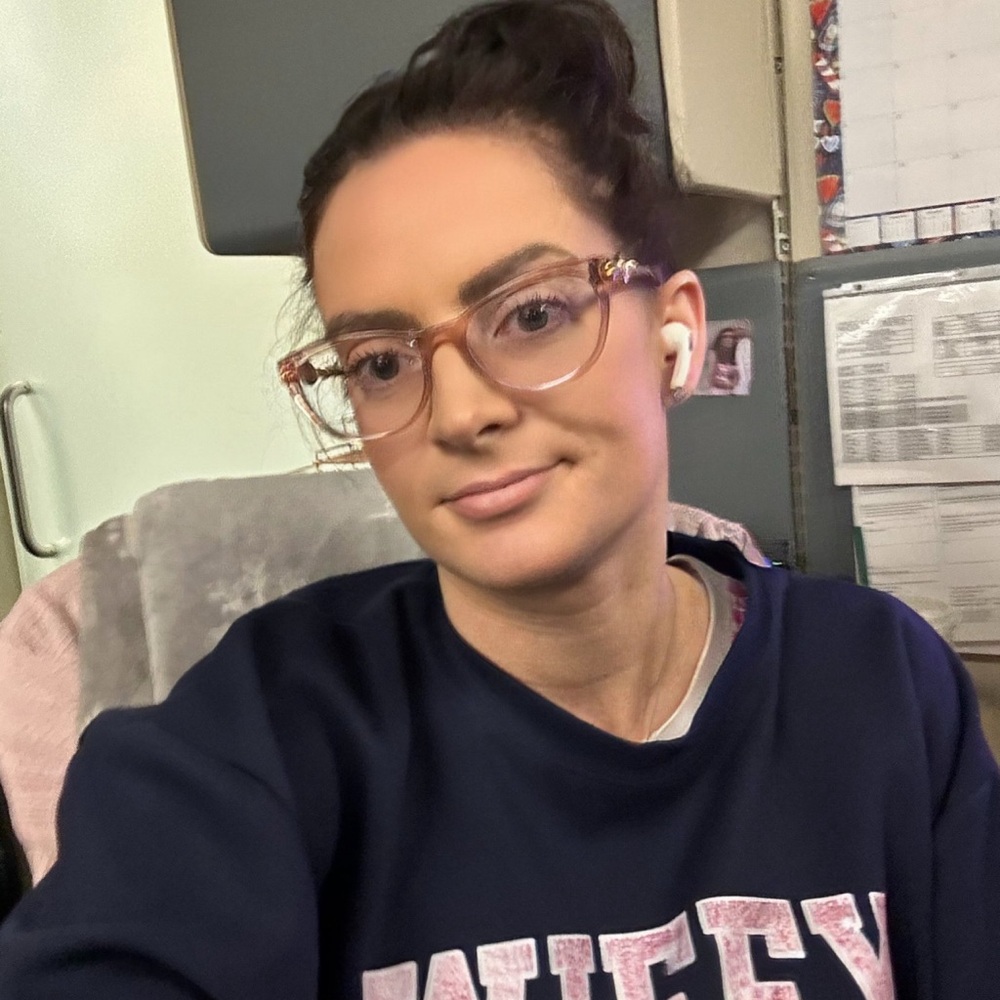 Meet your Posher, Amy